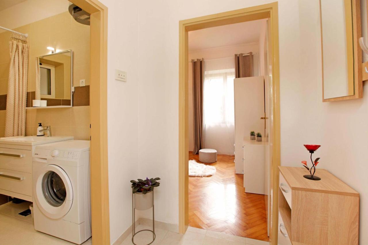 Apartman Zuvela Vela Luka Buitenkant foto